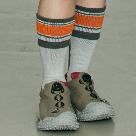 コムフィーアウトドアガーメント CMF2302-AC34 APPROACH 02 -2023FW- オリジナルアウトソール スニーカー グレージュ