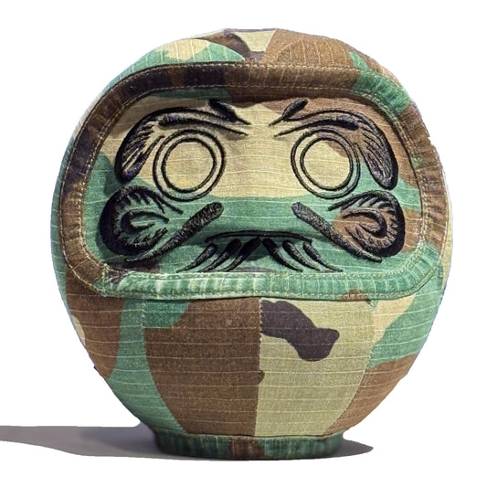 アップサイクルアートだるま　CAMO:D