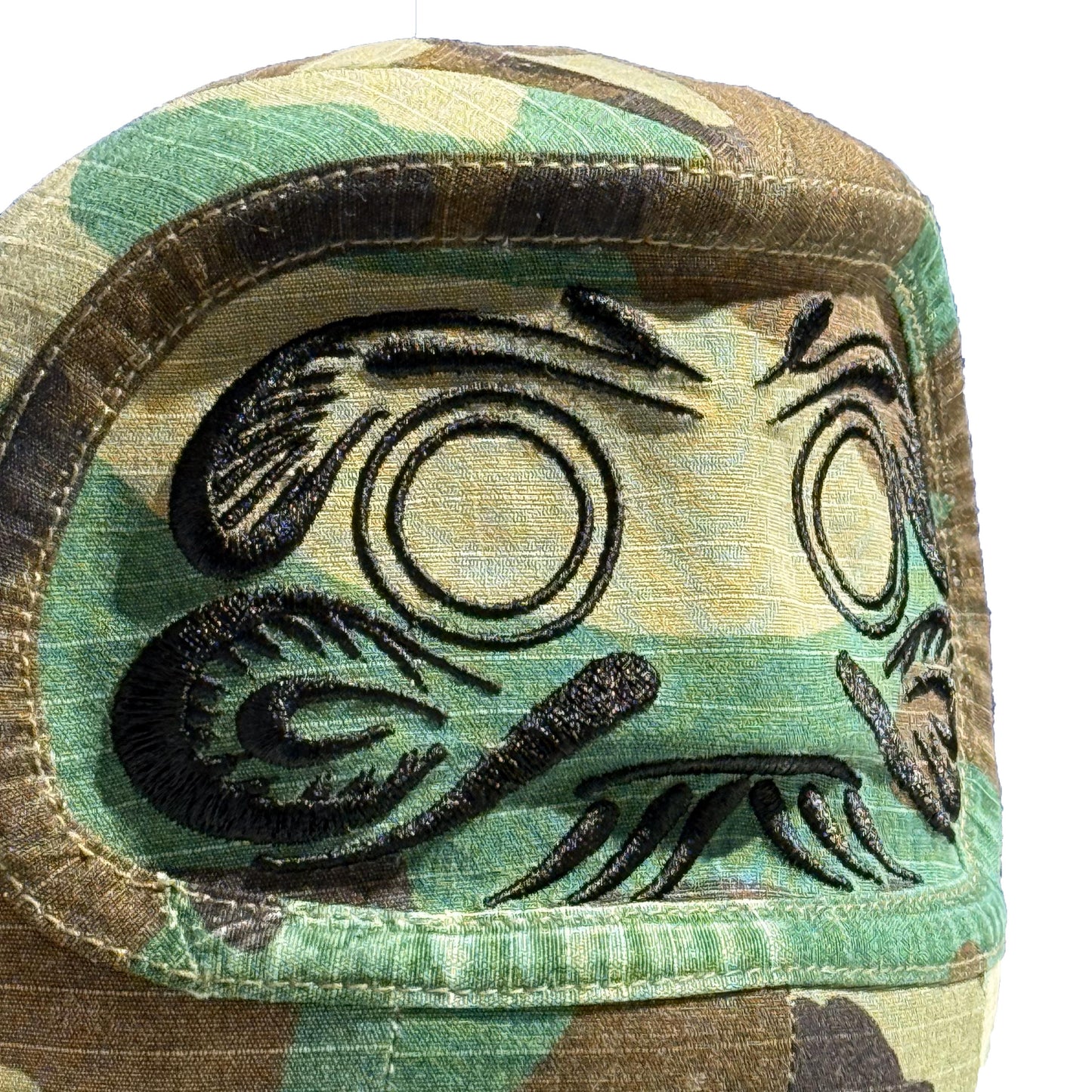 アップサイクルアートだるま　CAMO:D