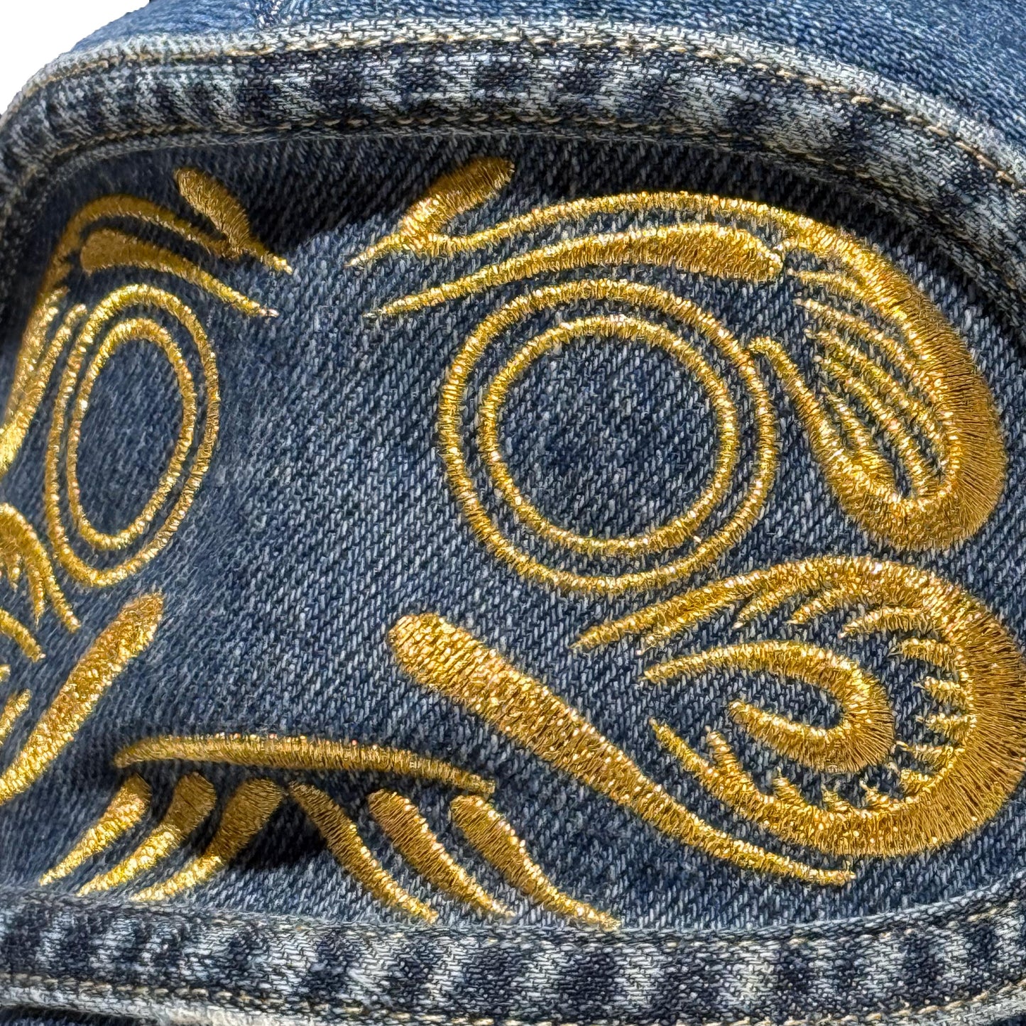 アップサイクルアートだるま　DENIM:D