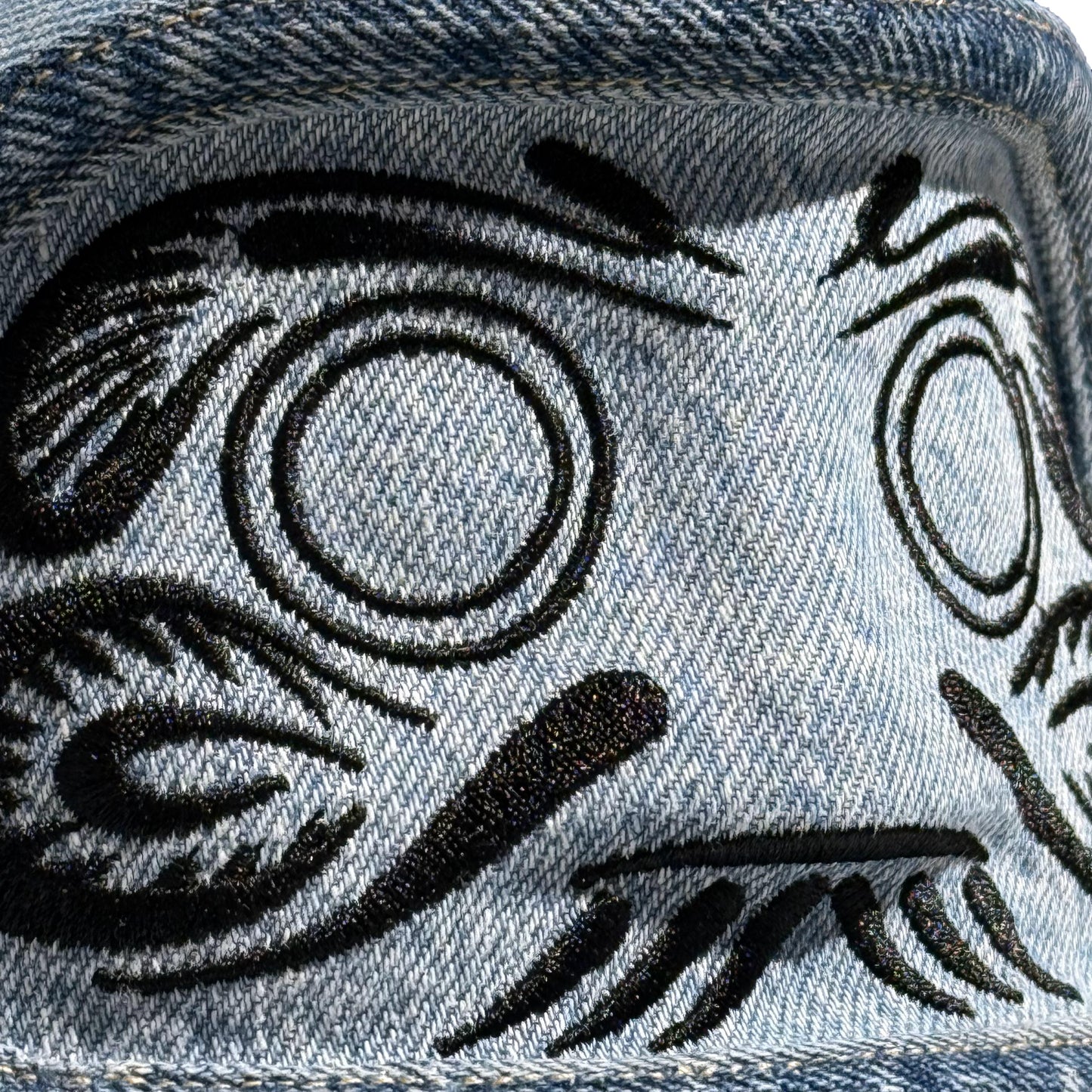 アップサイクルアートだるま　DENIM:C