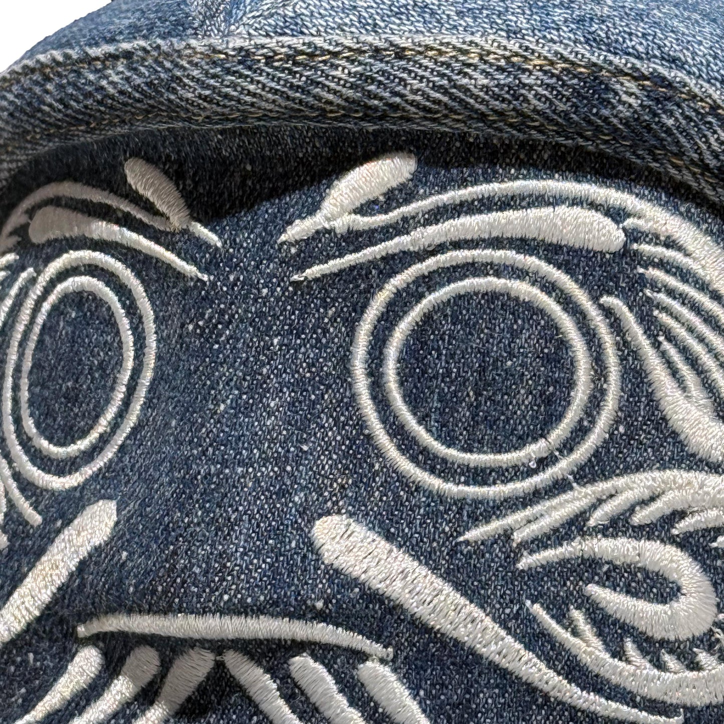 アップサイクルアートだるま　DENIM:B