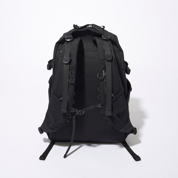 コムフィーアウトドアガーメント CMF2401-AC17 WEEKENDERZ 20 SMOOTH NYLON スムースナイロン リュック バッグ BLACK ユニセックス