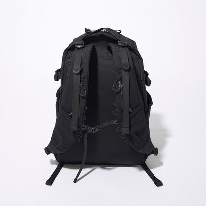 コムフィーアウトドアガーメント CMF2401-AC17 WEEKENDERZ 20 SMOOTH NYLON スムースナイロン リュック バッグ BLACK ユニセックス