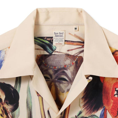 サンサーフ Lot No. SS39481 SUN SURF SPECIAL EDITION “BATTLE MASK” オフホワイト メンズ レーヨン アロハシャツ