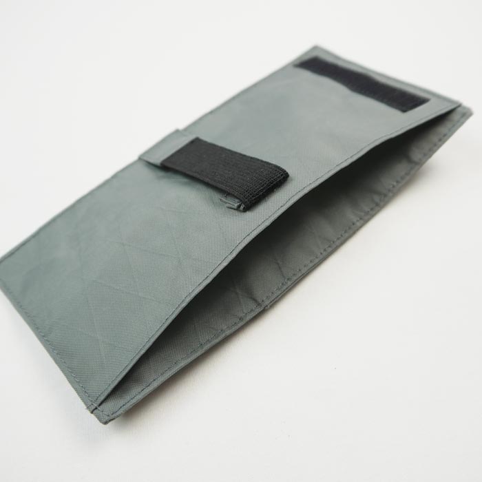 コムフィーアウトドアガーメント CMF2302-AC22 SMART WALLET X-PAC スマート ウォレット D.グレージュ 財布 ミニウォレット コインケース アウトドア