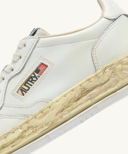 "Autry x MMY General Scale." Medalist Low Supervintage C15FW302 WHITE