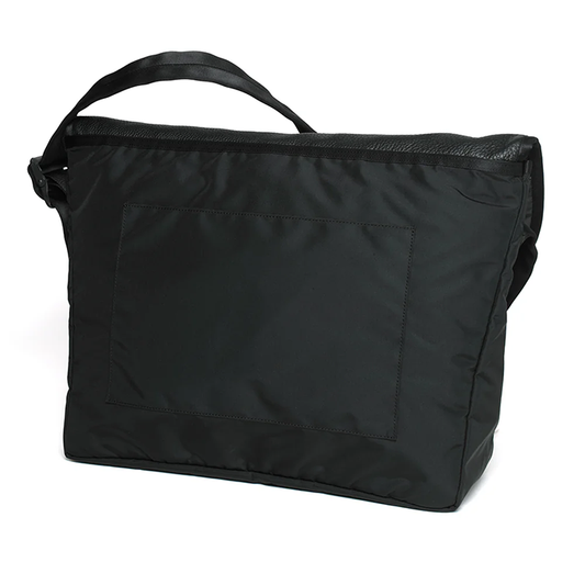 ATTRACTIONS A20037 Black Messenger