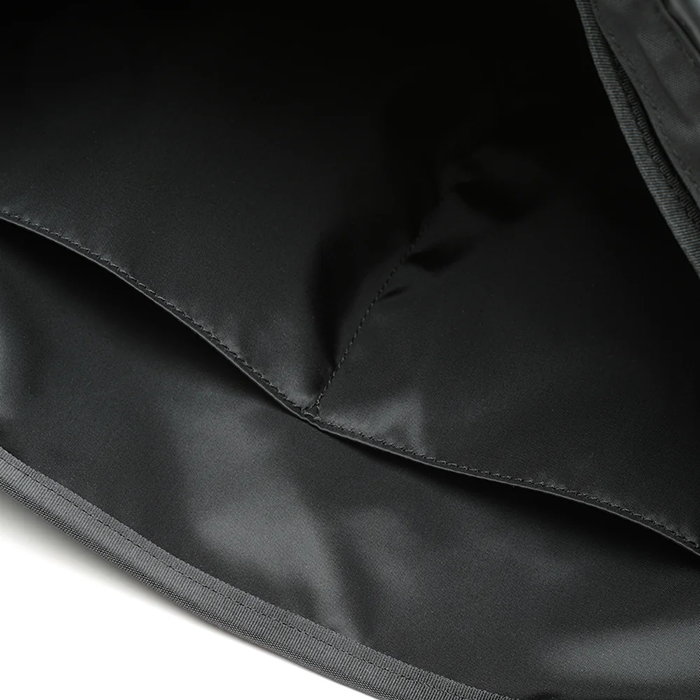 ATTRACTIONS A20037 Black Messenger