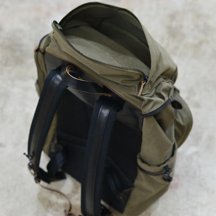 ローリングダブトリオ 0227 Travelers BackPack カーキ トラベラーズバックパック